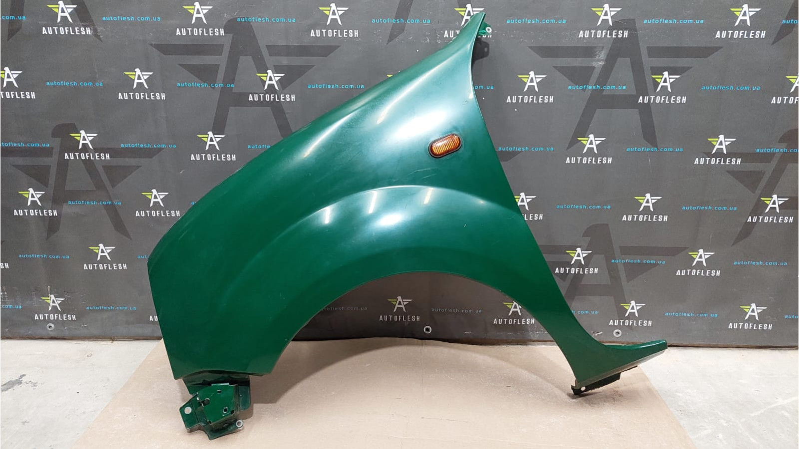 Крыло переднее левое 7751691052, 7700307130 Renault Kangoo кенгу бу